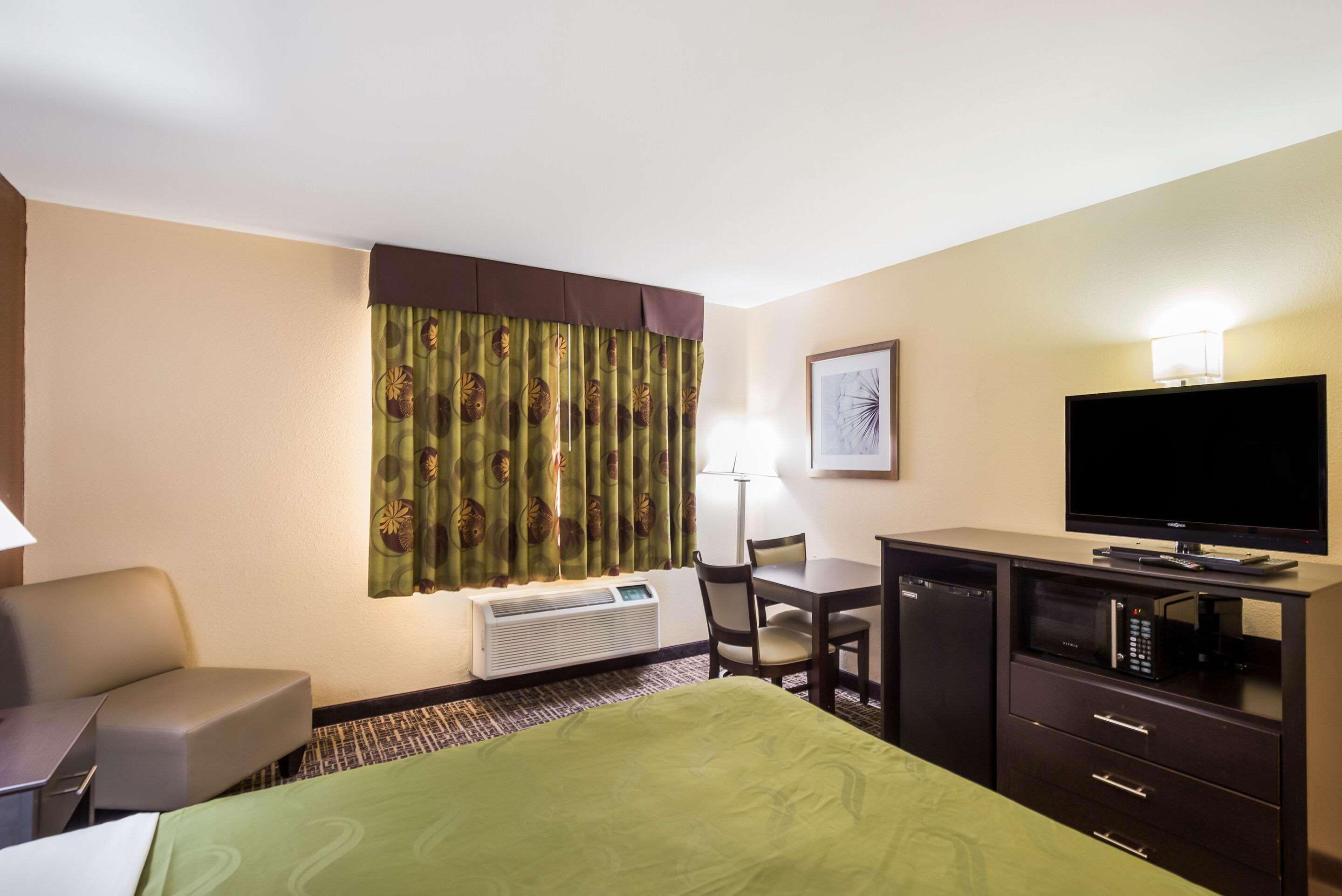 Quality Inn & Suites Caseyville - St Louis Экстерьер фото