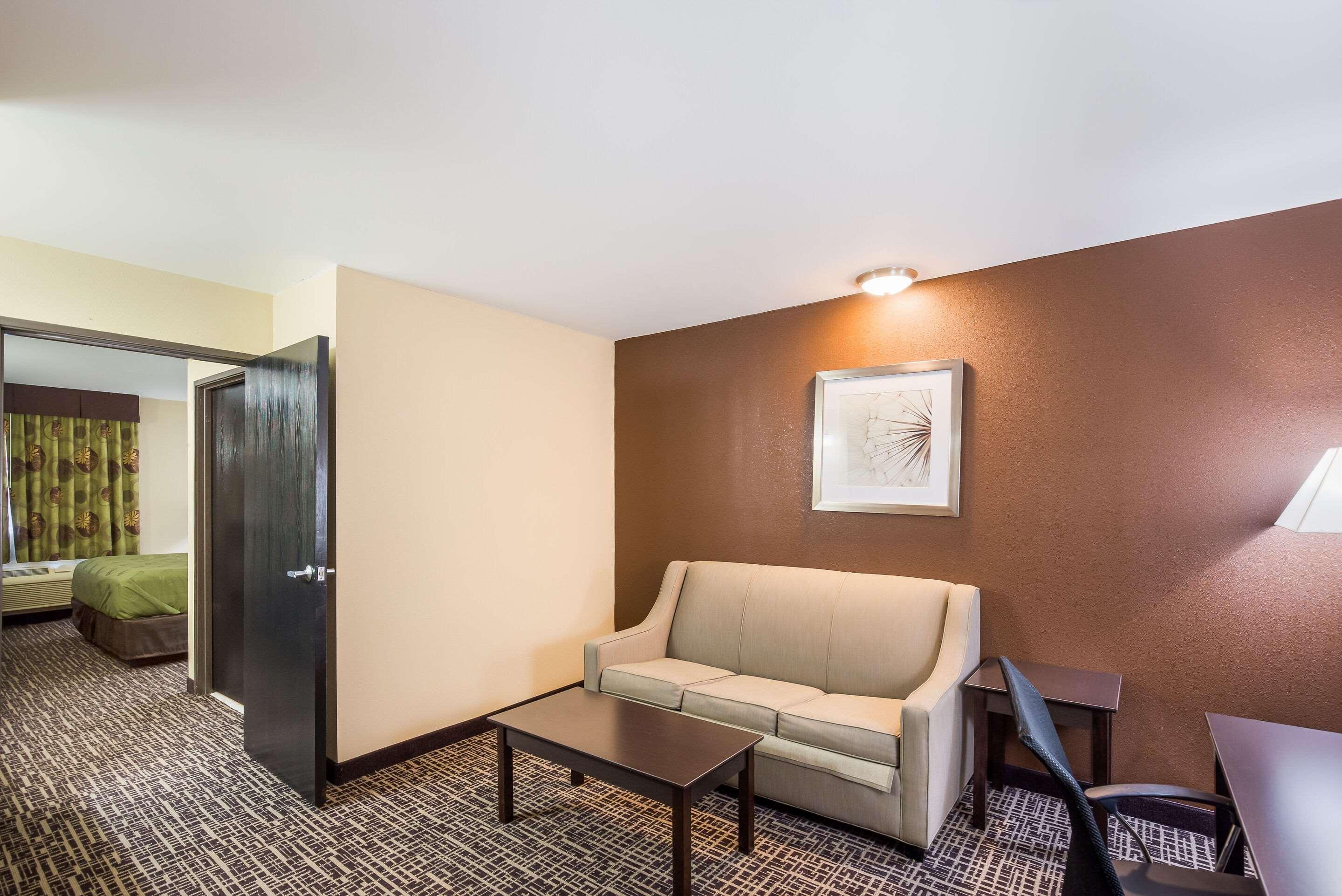 Quality Inn & Suites Caseyville - St Louis Экстерьер фото