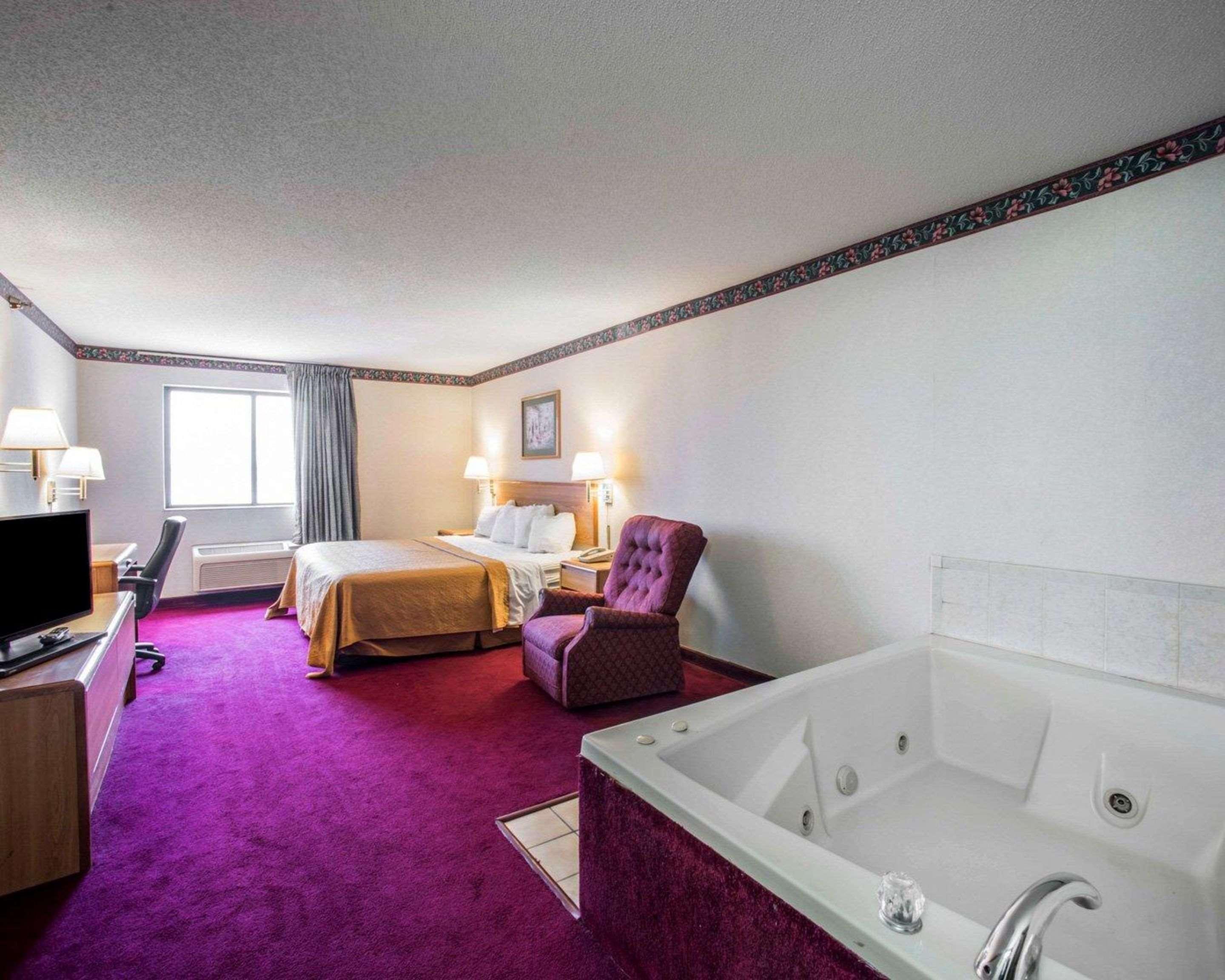 Quality Inn & Suites Caseyville - St Louis Экстерьер фото