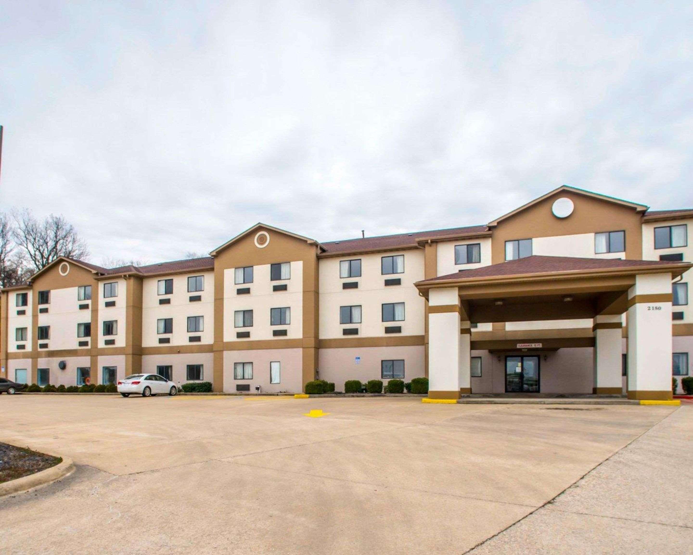 Quality Inn & Suites Caseyville - St Louis Экстерьер фото