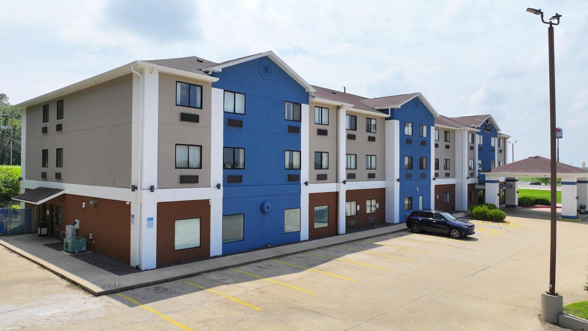Quality Inn & Suites Caseyville - St Louis Экстерьер фото